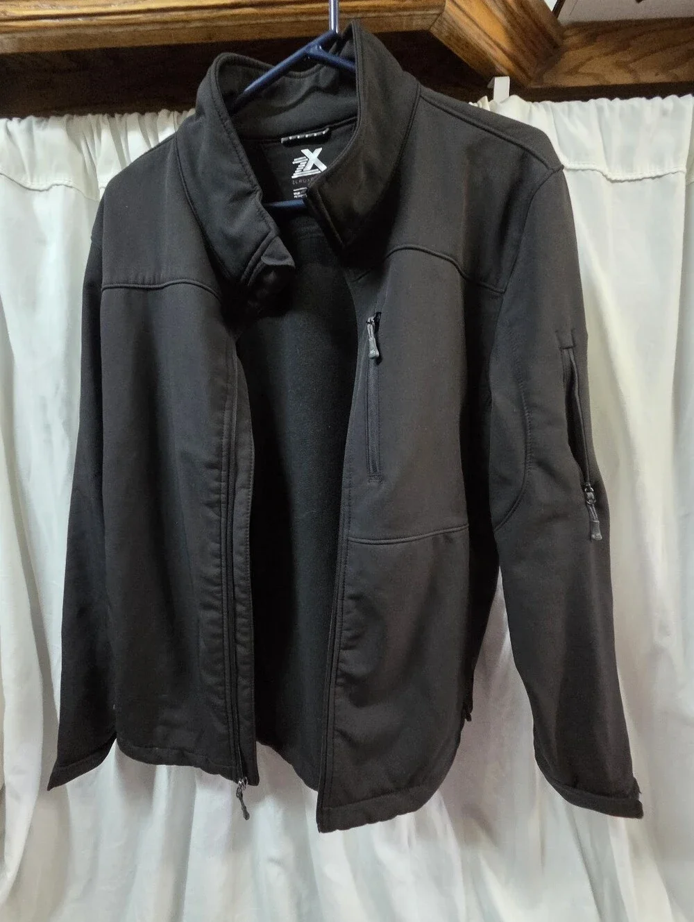 ZeroXposur Men’s Black Softshell Performance Jacket